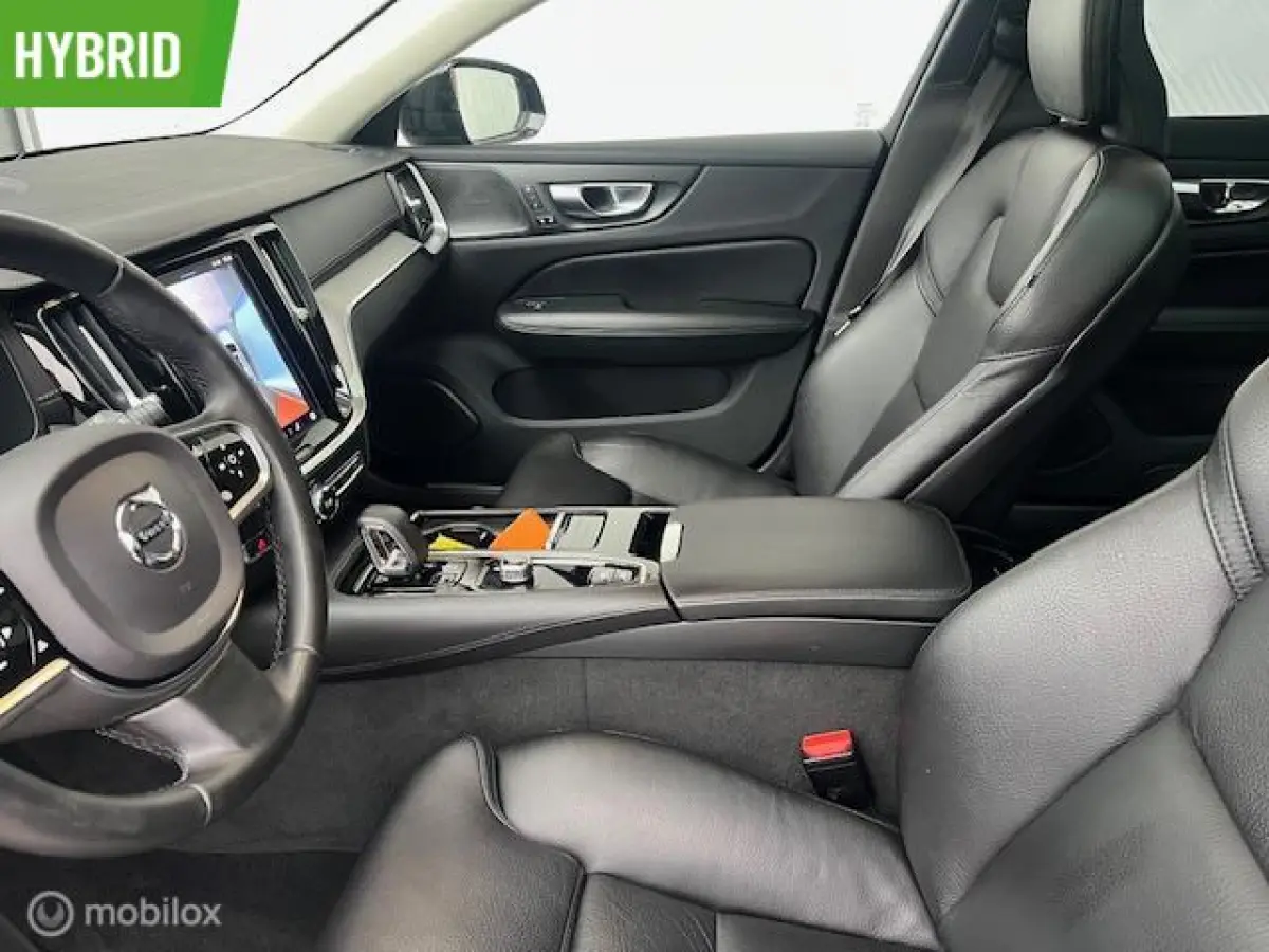 2.0 T6 Plug-in hybrid AWD Ultimate Dark