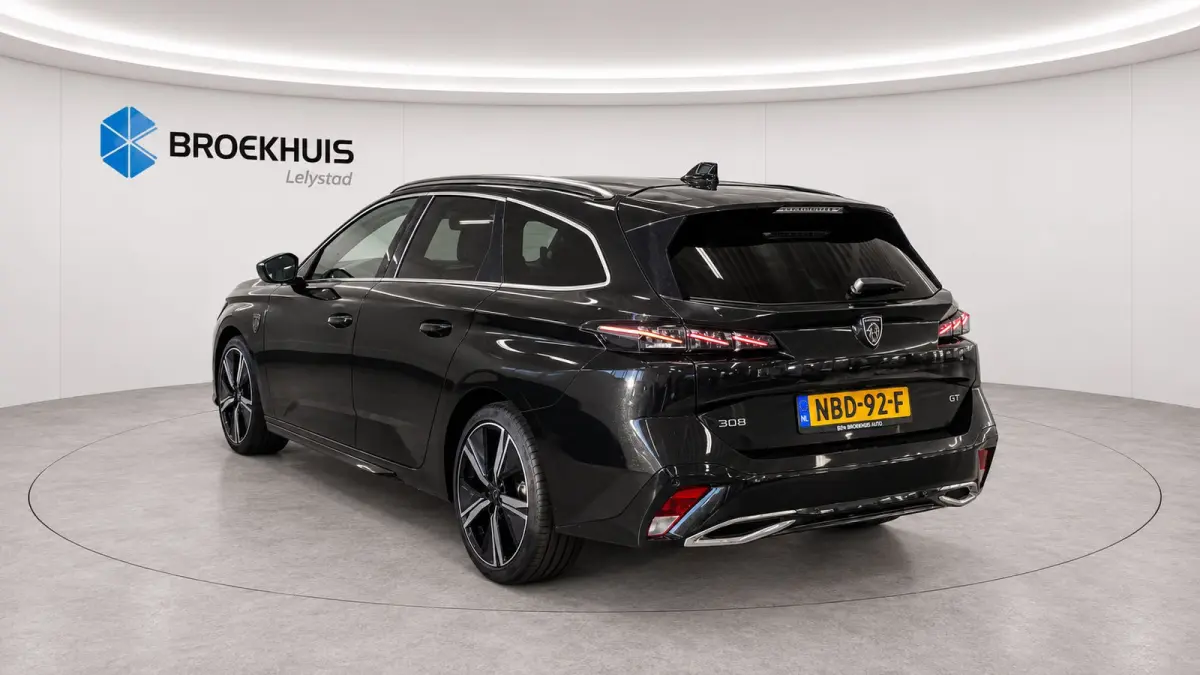 1.2 HYBRID 136PK GT PACK AUTOMAAT / NAVI / LEDER / CLIMA / PDC / 18" LMV / CAMERA / KEYLESS / FULL-LED / BLUETOOTH / ADAPT. CRUISECONTROL / 1E EIGENAAR / NIEUWSTAAT !!