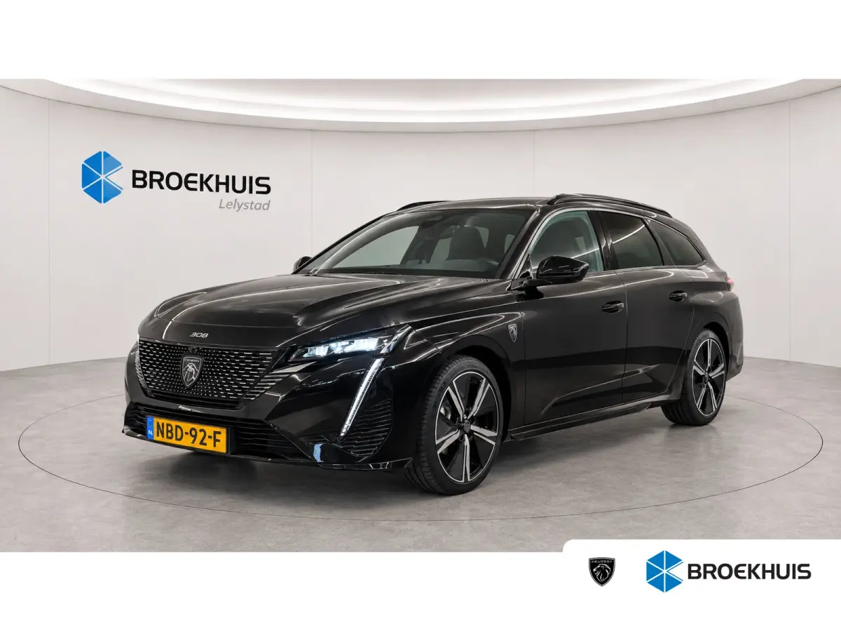 1.2 HYBRID 136PK GT PACK AUTOMAAT / NAVI / LEDER / CLIMA / PDC / 18" LMV / CAMERA / KEYLESS / FULL-LED / BLUETOOTH / ADAPT. CRUISECONTROL / 1E EIGENAAR / NIEUWSTAAT !!