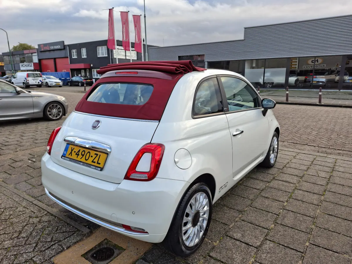 1.0 Hybrid Launch Edition NAP CabrioTop Cruise Control Airco 15inch LM Velgen 15.420km 1e eigenaar!