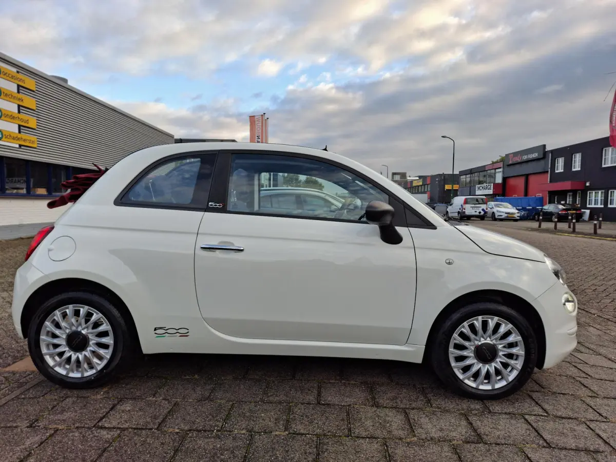 1.0 Hybrid Launch Edition NAP CabrioTop Cruise Control Airco 15inch LM Velgen 15.420km 1e eigenaar!