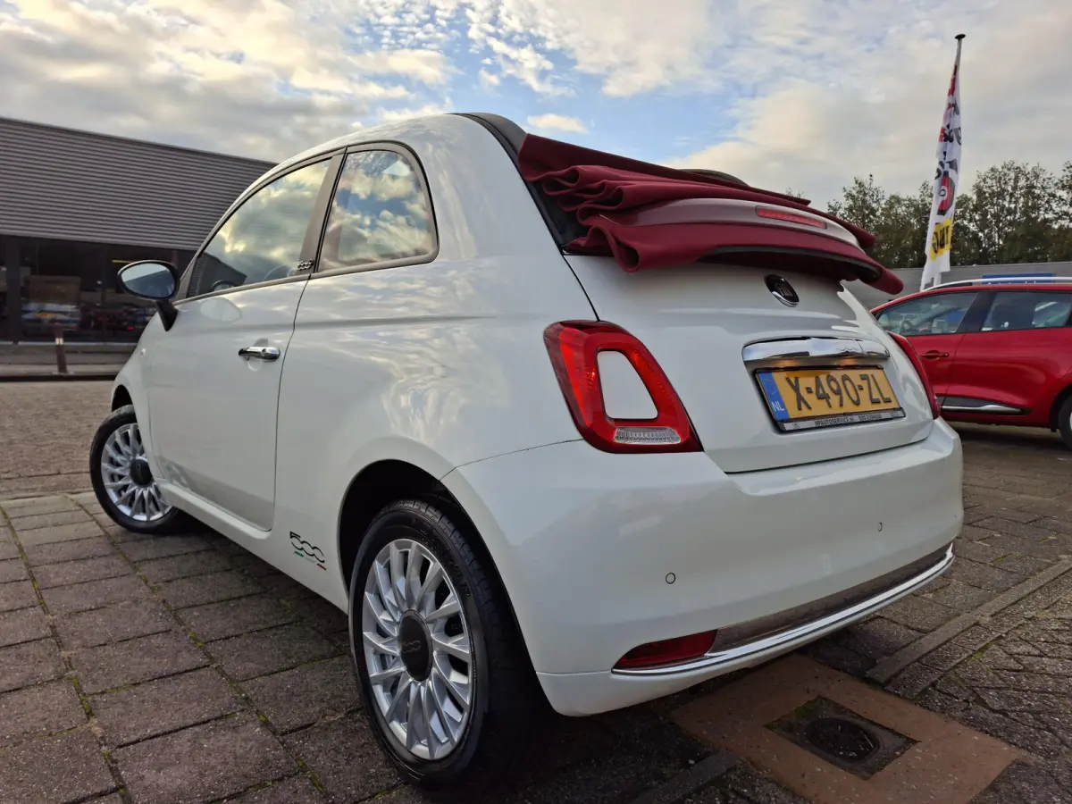 1.0 Hybrid Launch Edition NAP CabrioTop Cruise Control Airco 15inch LM Velgen 15.420km 1e eigenaar!