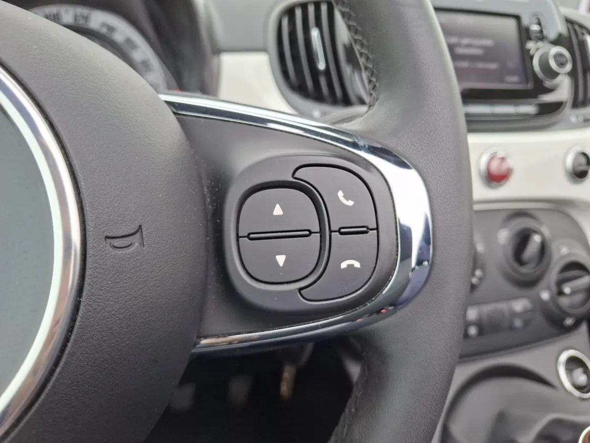 1.0 Hybrid Launch Edition NAP CabrioTop Cruise Control Airco 15inch LM Velgen 15.420km 1e eigenaar!
