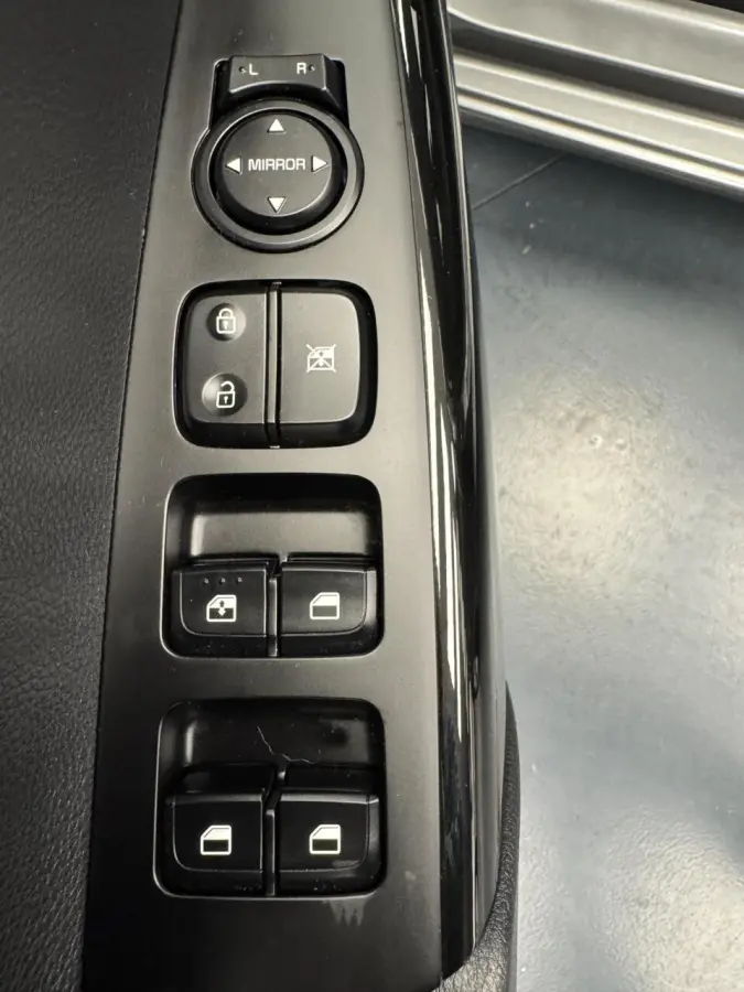 1.0 DPi ComfortLine Airco-Cr.contr-Carplay-Camera-Lm14''velgen-Elek.ramen-Elek.spiegels