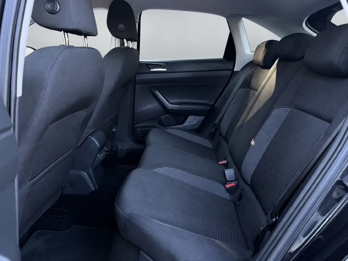 TSI 95PK LIFE BUSINESS CARPLAY/PDC/STOELVERW.