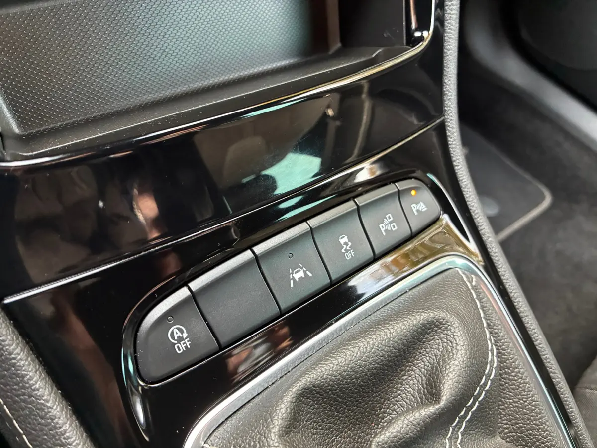 1.2 Launch Edition | 2e Eigenaar + Luxe uitvoering + Goed onderhouden nu € 9.975,-!!!