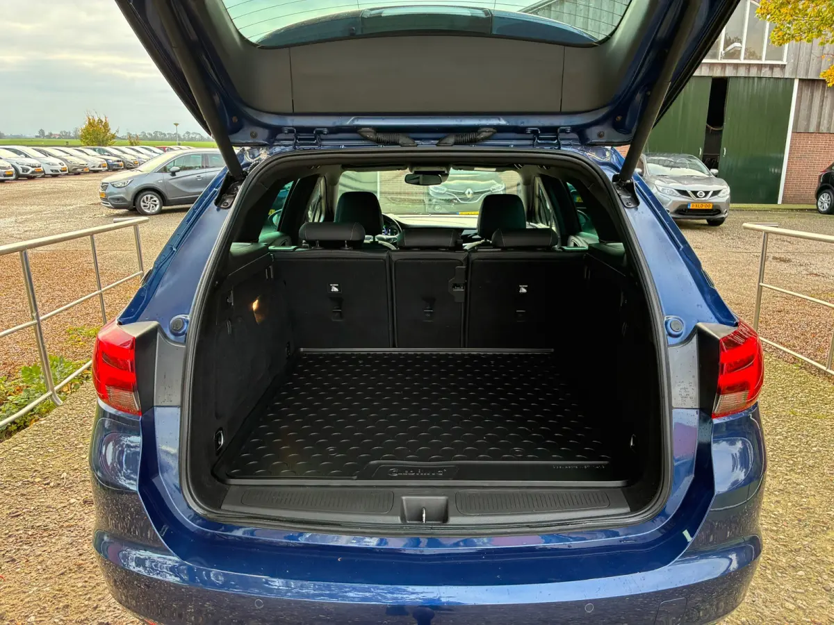 1.2 Launch Edition | 2e Eigenaar + Luxe uitvoering + Goed onderhouden nu € 9.975,-!!!