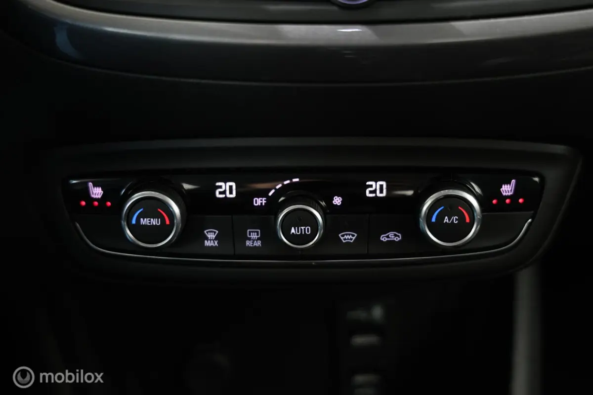 1.2 Turbo Innovation - Stuur/Stoelverwarming - Carplay - Navi