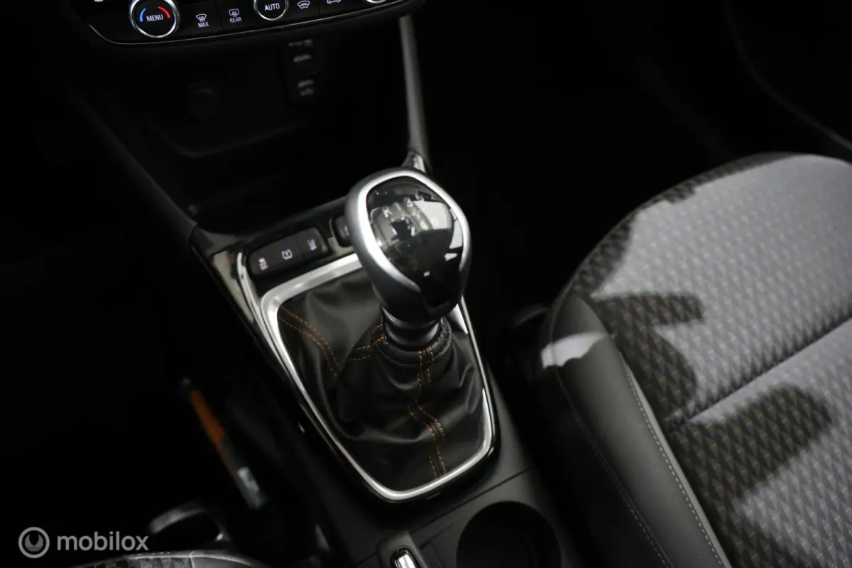 1.2 Turbo Innovation - Stuur/Stoelverwarming - Carplay - Navi