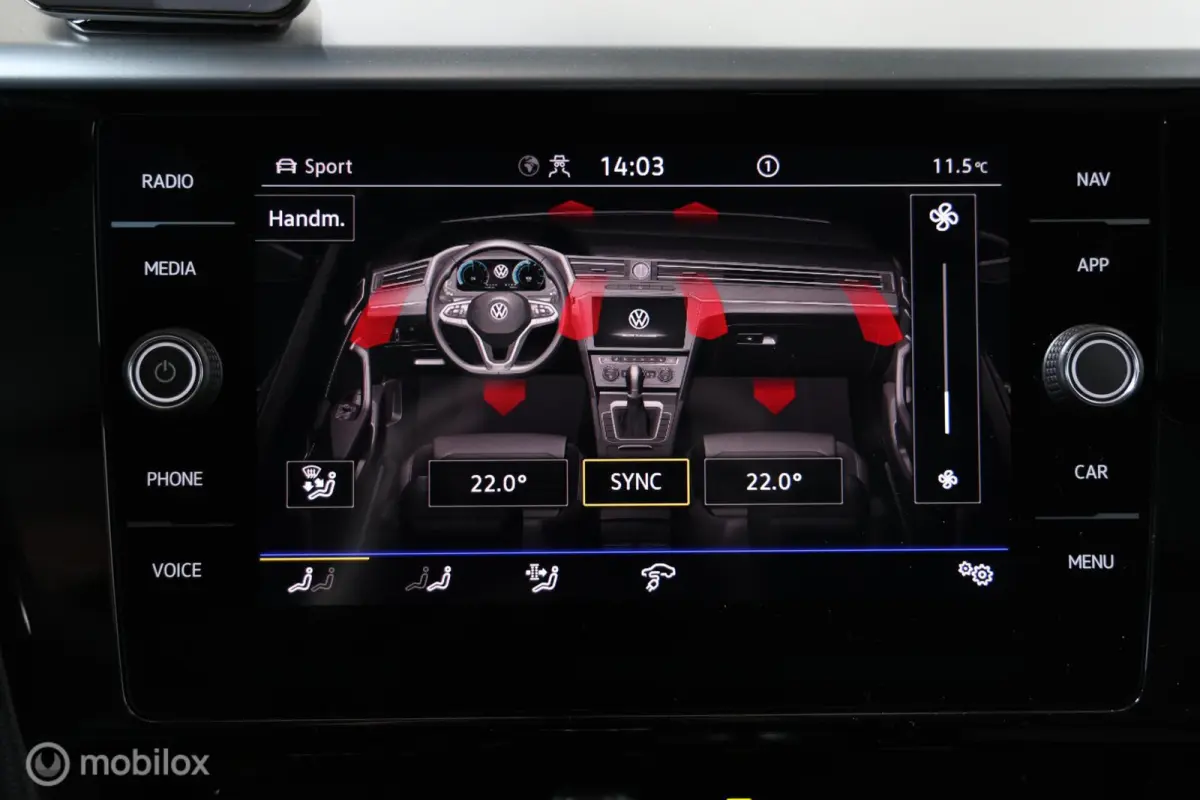 1.4 TSI eHybrid R-Line Business+ - Pano - Elektrische Trekhaak - Carplay