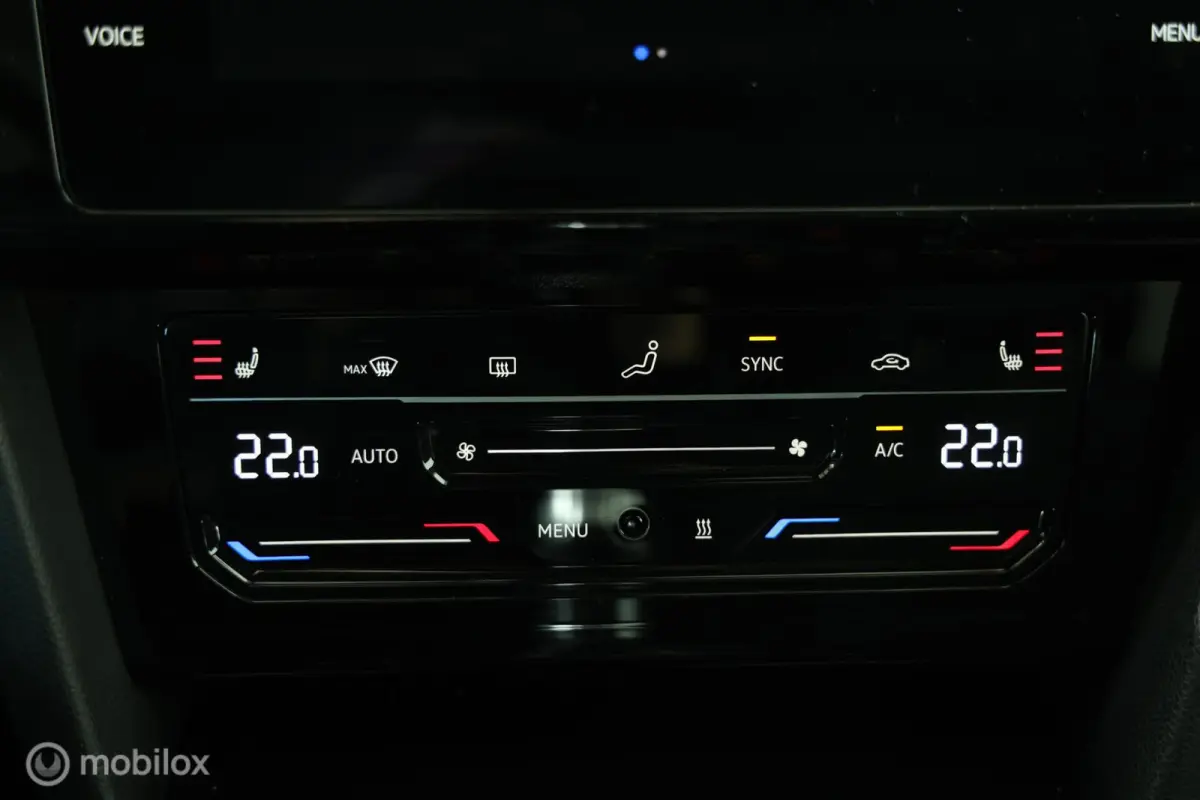 1.4 TSI eHybrid R-Line Business+ - Pano - Elektrische Trekhaak - Carplay