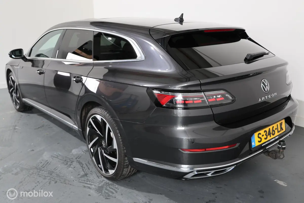 1.4 TSI eHybrid R-Line Business+ - Pano - Elektrische Trekhaak - Carplay