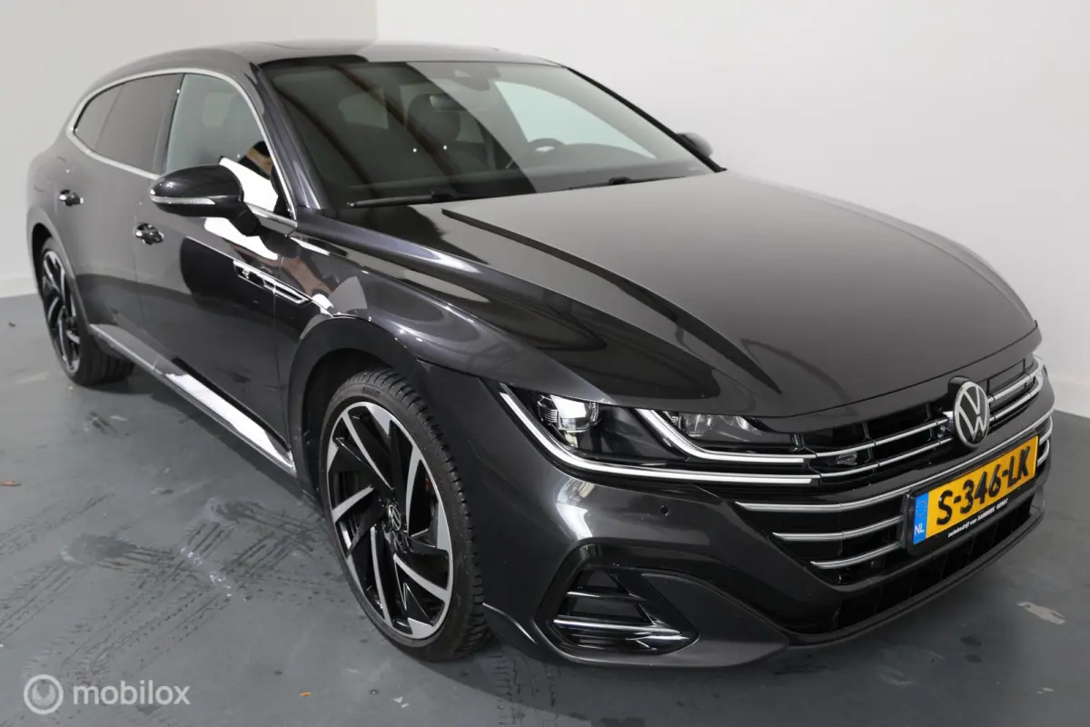 1.4 TSI eHybrid R-Line Business+ - Pano - Elektrische Trekhaak - Carplay