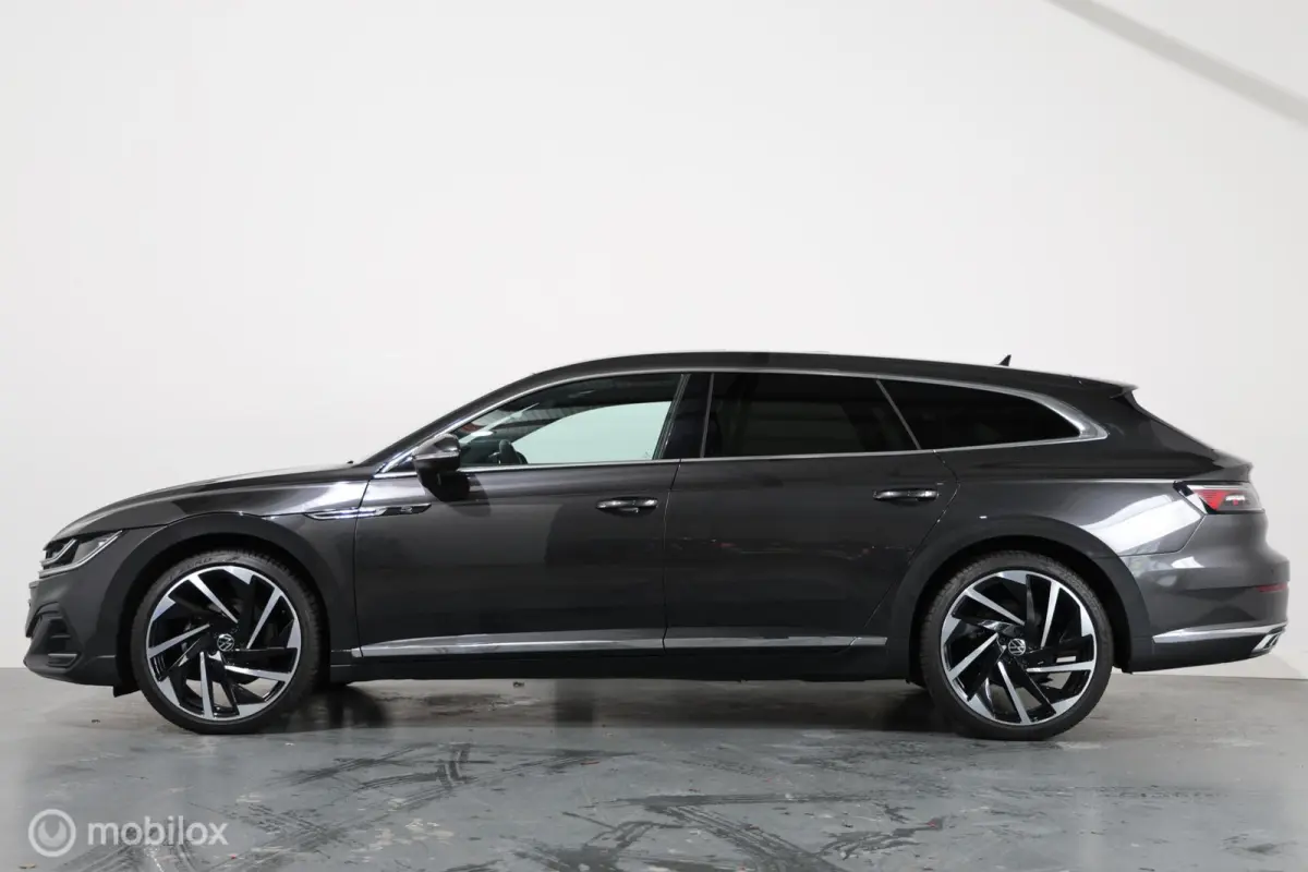 1.4 TSI eHybrid R-Line Business+ - Pano - Elektrische Trekhaak - Carplay