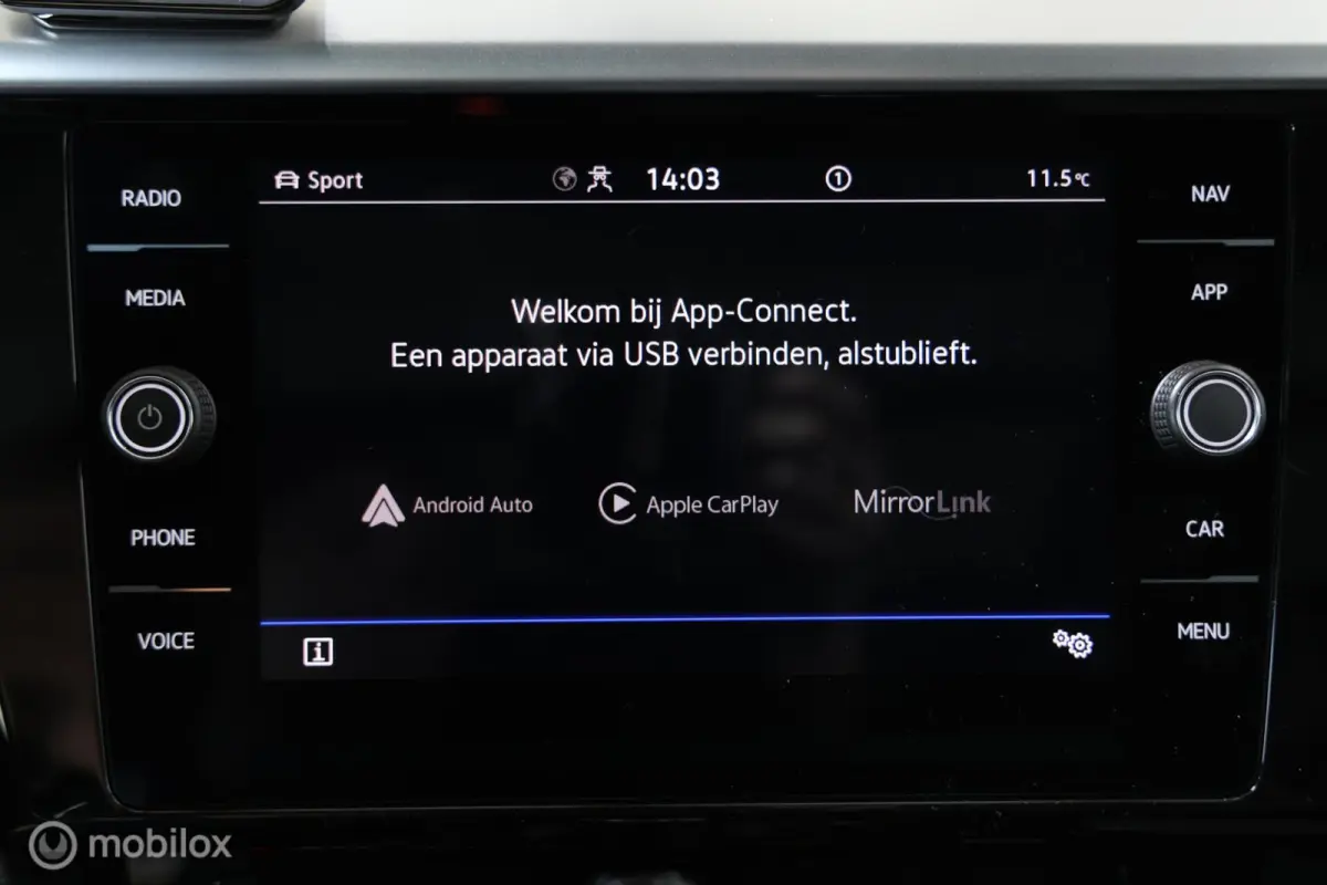 1.4 TSI eHybrid R-Line Business+ - Pano - Elektrische Trekhaak - Carplay
