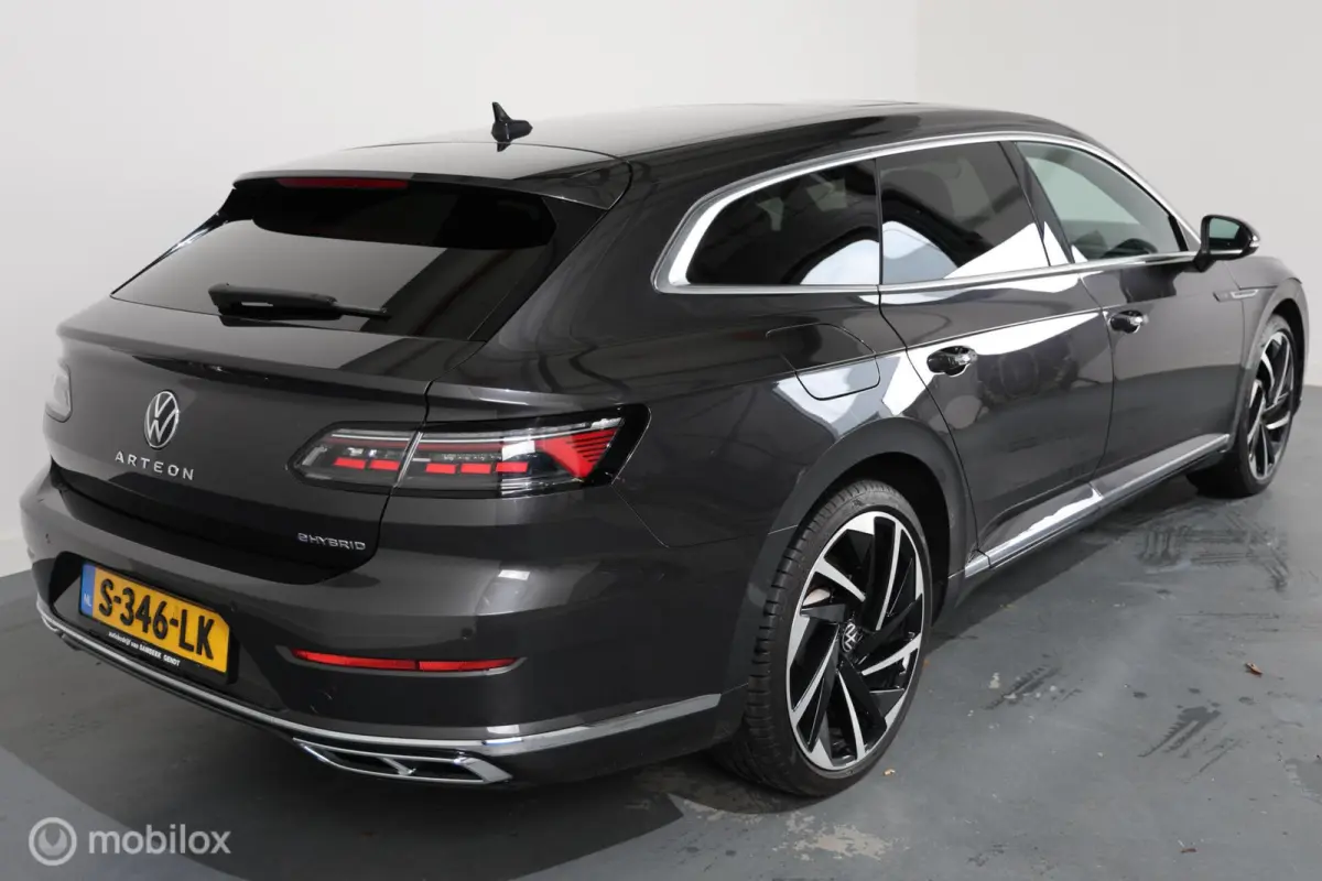 1.4 TSI eHybrid R-Line Business+ - Pano - Elektrische Trekhaak - Carplay