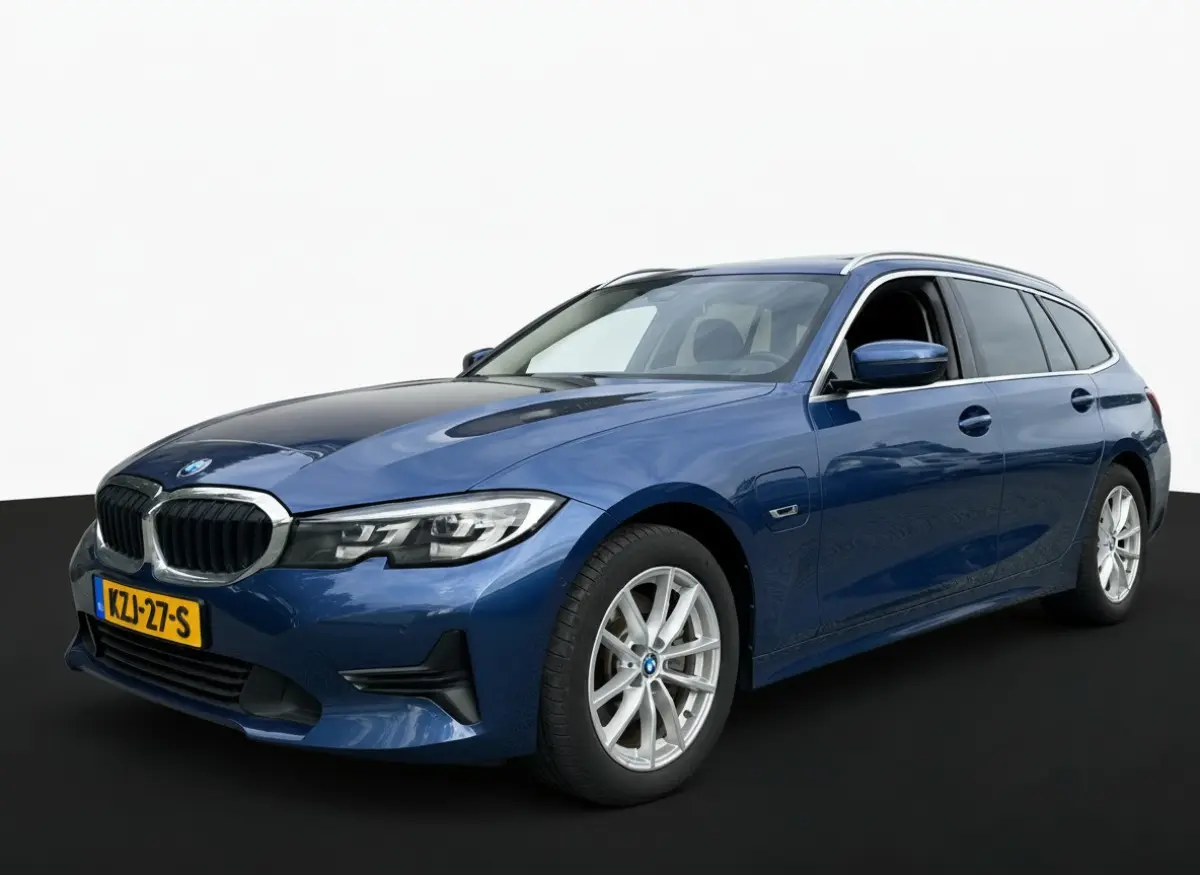 320e HYBRID AUT. BUSINESS SPORT LEDER/CAMERA/CARPLAY