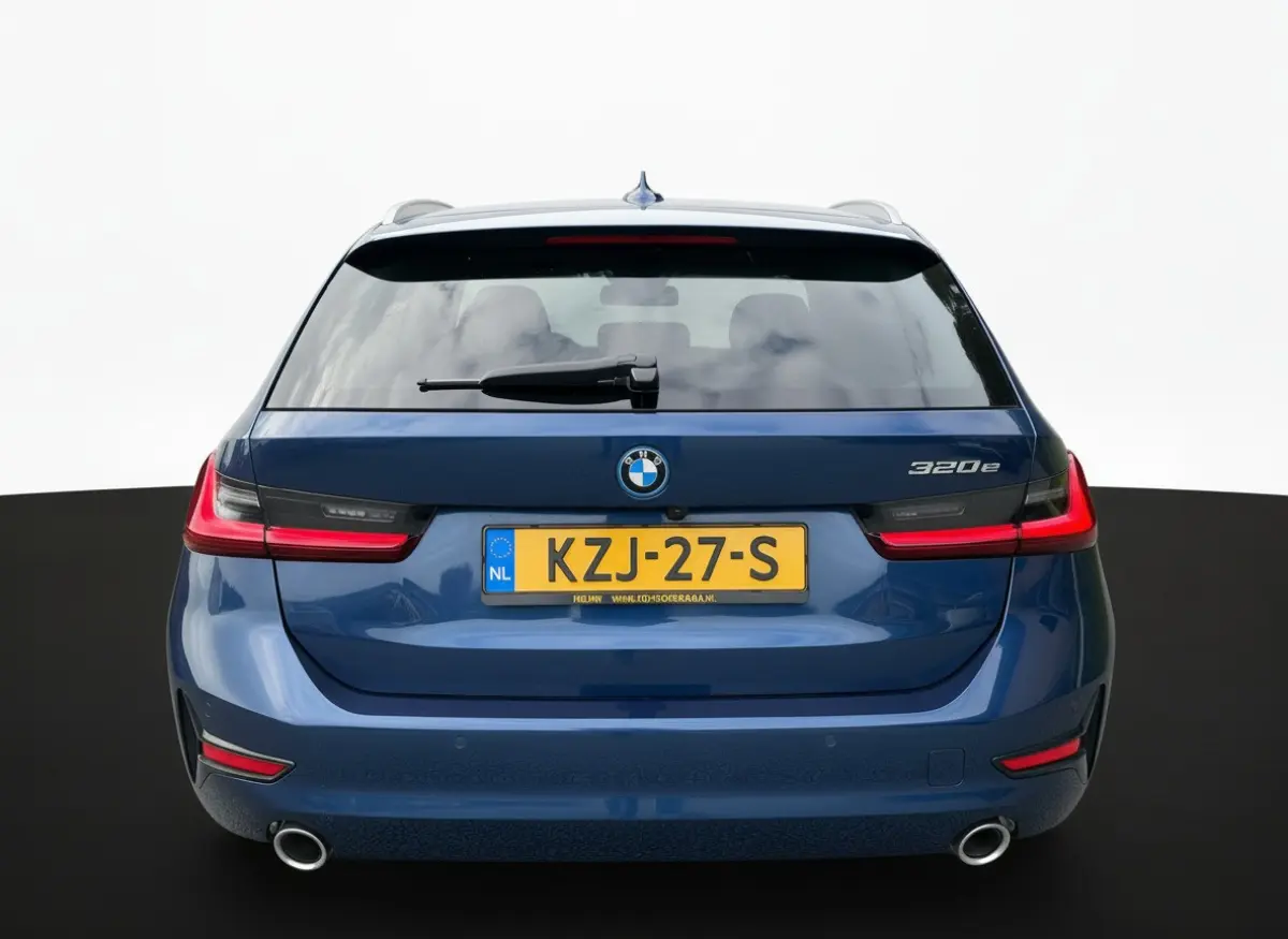 320e HYBRID AUT. BUSINESS SPORT LEDER/CAMERA/CARPLAY
