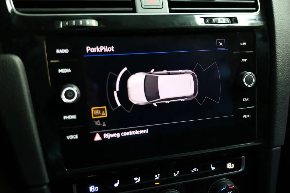 1.5 TSI Highline Business R DSG NAVI DYNAUDIO ACC CLIMA STOELVW LED '17