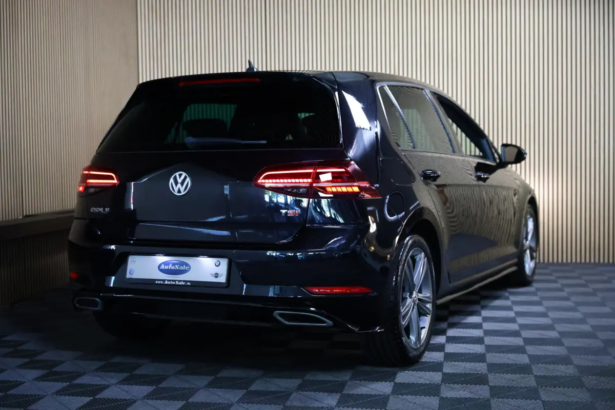 1.5 TSI Highline Business R DSG NAVI DYNAUDIO ACC CLIMA STOELVW LED '17