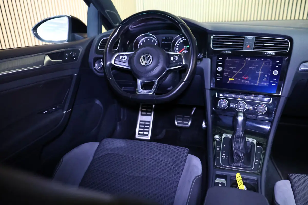 1.5 TSI Highline Business R DSG NAVI DYNAUDIO ACC CLIMA STOELVW LED '17