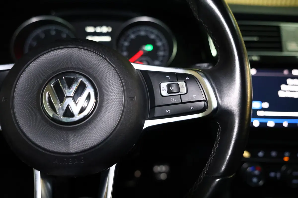 1.5 TSI Highline Business R DSG NAVI DYNAUDIO ACC CLIMA STOELVW LED '17