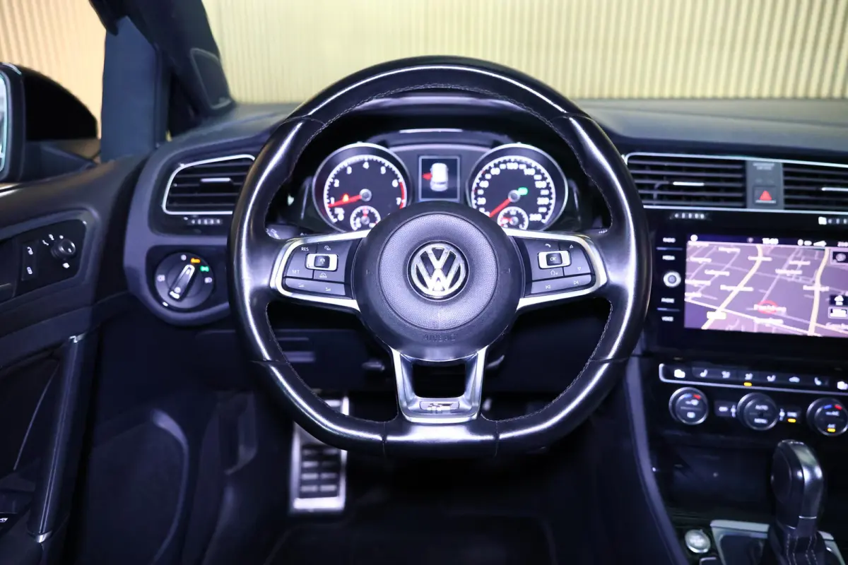 1.5 TSI Highline Business R DSG NAVI DYNAUDIO ACC CLIMA STOELVW LED '17