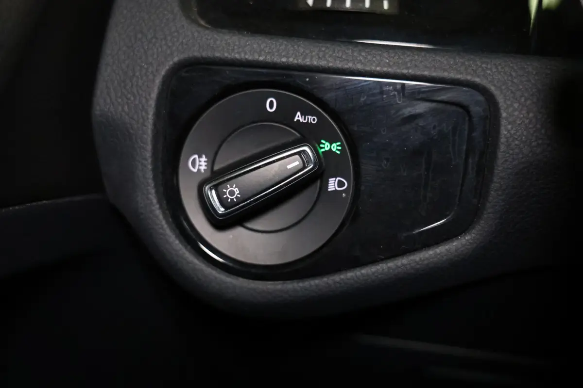 1.5 TSI Highline Business R DSG NAVI DYNAUDIO ACC CLIMA STOELVW LED '17