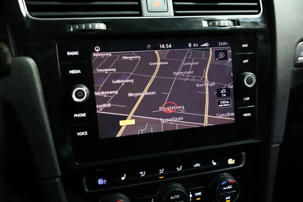 1.5 TSI Highline Business R DSG NAVI DYNAUDIO ACC CLIMA STOELVW LED '17