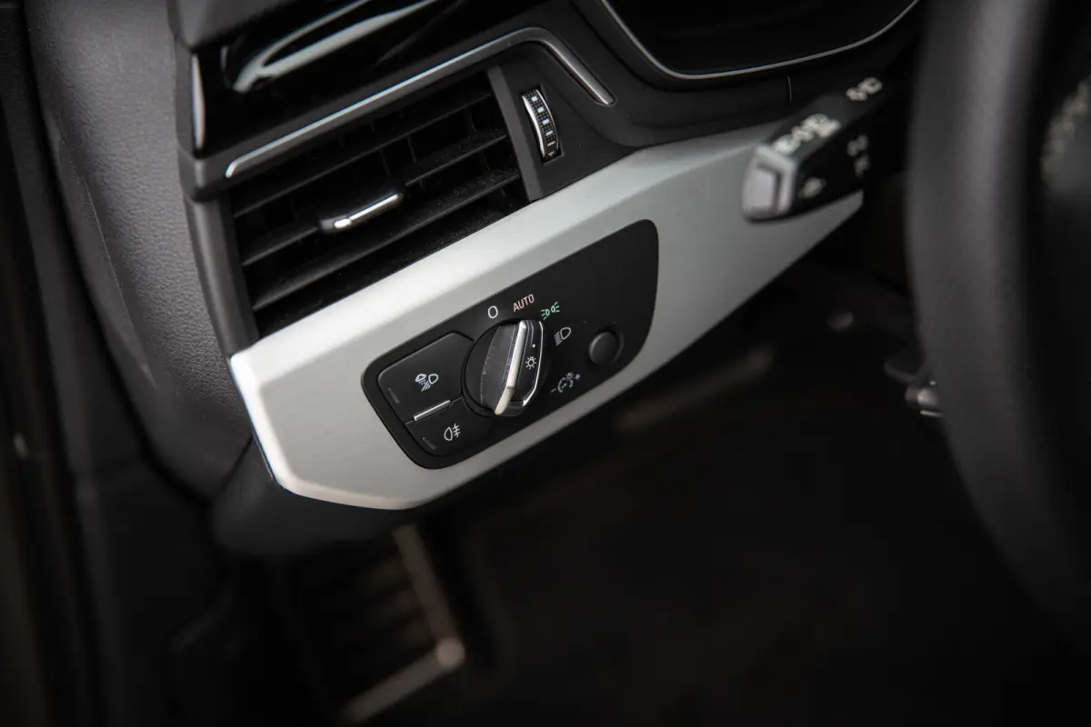 40 TFSI S edition , Adap. cruise, Navigatie, Apple carplay,