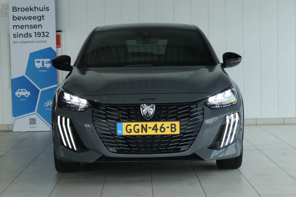 1.2 PureTech 100 GT | Cruise Control | Panoramadak | Camera | Navigatie | Carplay | Keyless | Climate | LED |