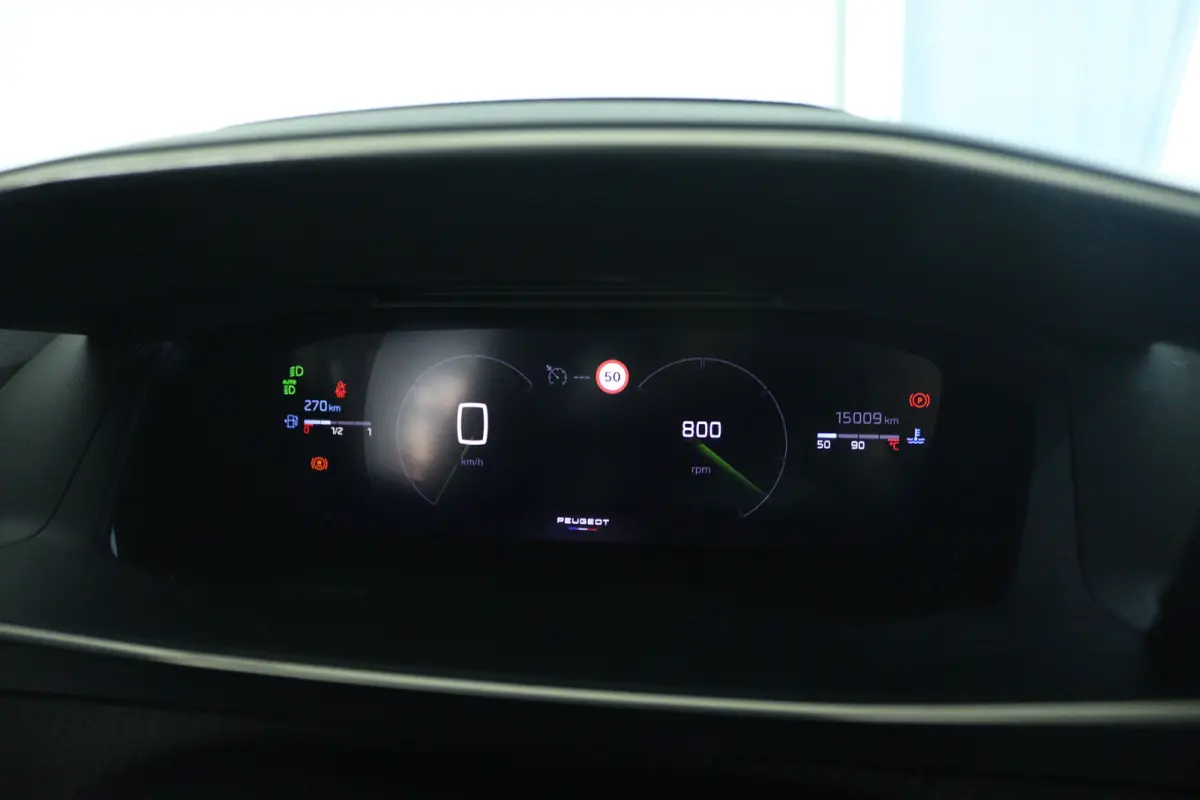 1.2 PureTech 100 GT | Cruise Control | Panoramadak | Camera | Navigatie | Carplay | Keyless | Climate | LED |