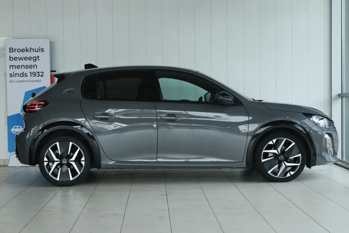 1.2 PureTech 100 GT | Cruise Control | Panoramadak | Camera | Navigatie | Carplay | Keyless | Climate | LED |