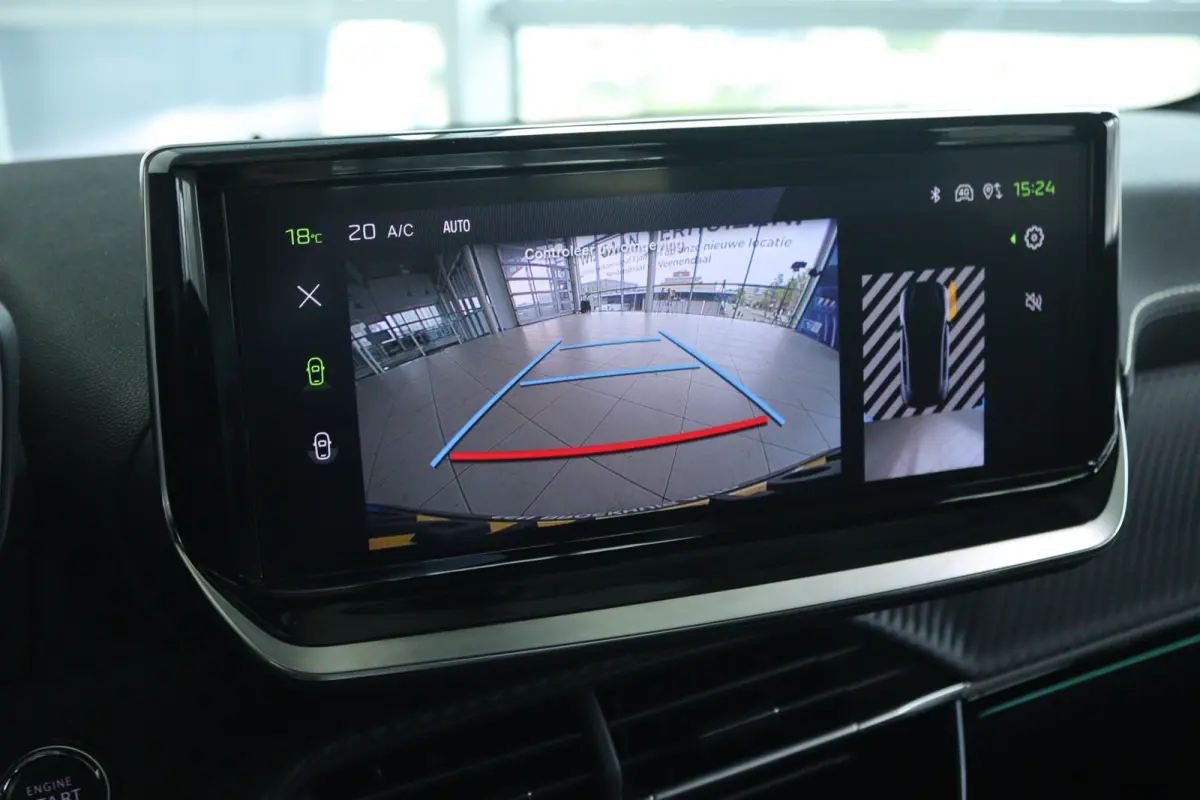 1.2 PureTech 100 GT | Cruise Control | Panoramadak | Camera | Navigatie | Carplay | Keyless | Climate | LED |