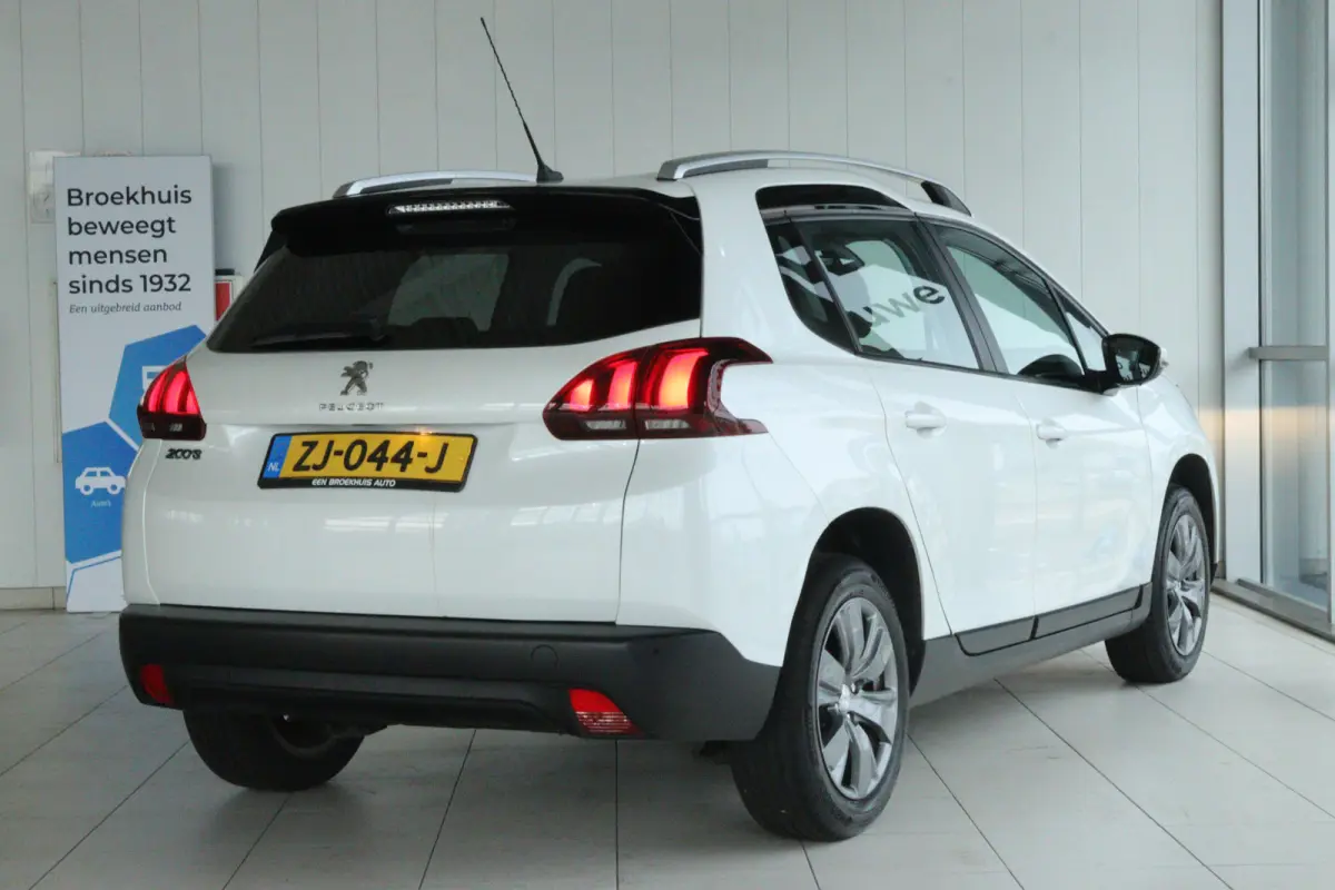 1.2 Turbo Blue Lion | Cruise Control | Panoramadak | Sensoren | Navigatie | Carplay | Airco |
