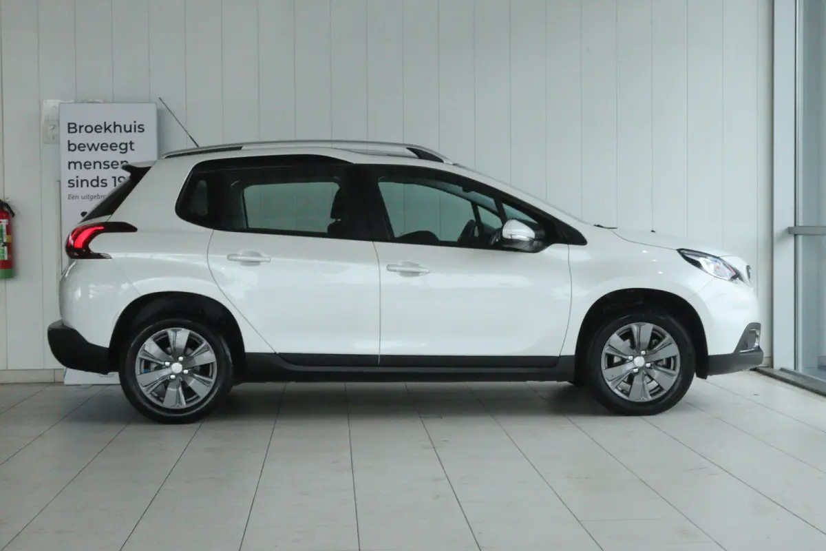 1.2 Turbo Blue Lion | Cruise Control | Panoramadak | Sensoren | Navigatie | Carplay | Airco |