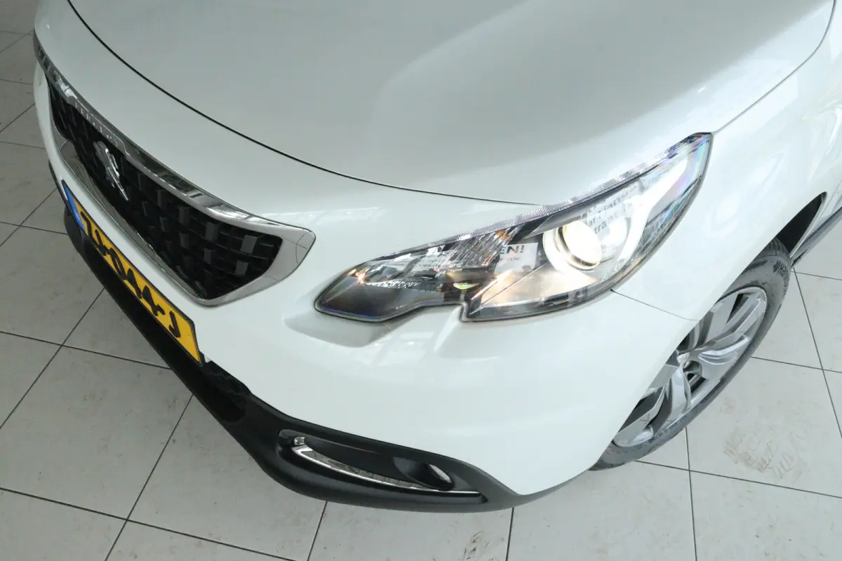 1.2 Turbo Blue Lion | Cruise Control | Panoramadak | Sensoren | Navigatie | Carplay | Airco |