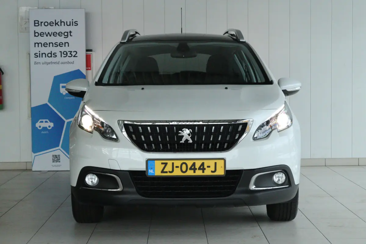 1.2 Turbo Blue Lion | Cruise Control | Panoramadak | Sensoren | Navigatie | Carplay | Airco |