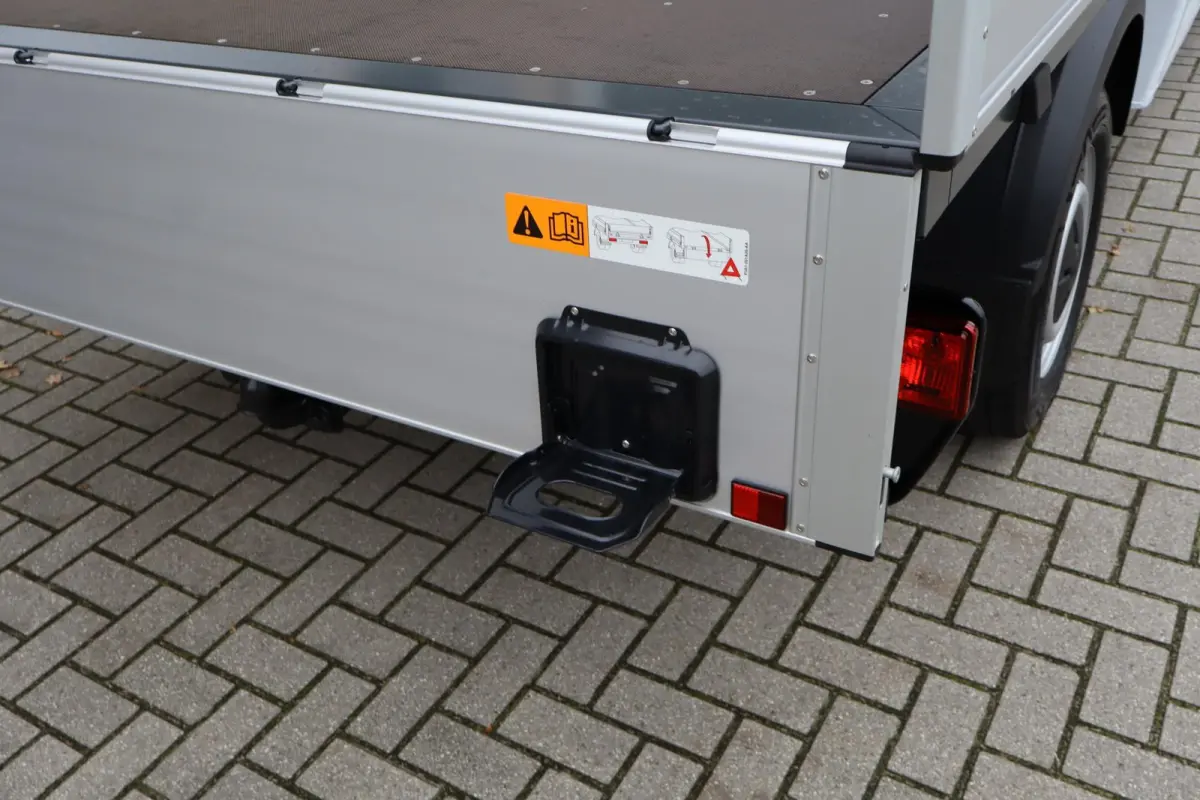 32 L2H1 136pk 71 kWh | Dubbele Cabine | Trekhaak