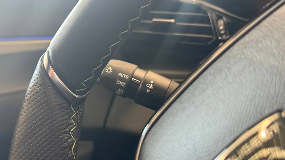 1.6 HYBRID 225PK GT PACK AUTOMAAT / NAVI / LEDER / CLIMA / PDC / 18" LMV / CAMERA / KEYLESS / FULL-LED / WINTERPAKKET / FOCAL AUDIO / BLUETOOTH / ADAPT. CRUISECONTROL / 1E EIGENAAR / FULL OP