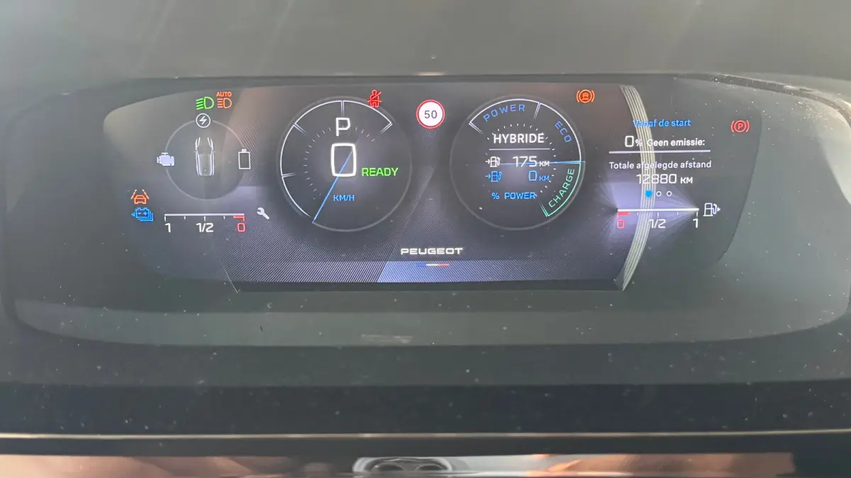 1.6 HYBRID 225PK GT PACK AUTOMAAT / NAVI / LEDER / CLIMA / PDC / 18" LMV / CAMERA / KEYLESS / FULL-LED / WINTERPAKKET / FOCAL AUDIO / BLUETOOTH / ADAPT. CRUISECONTROL / 1E EIGENAAR / FULL OP