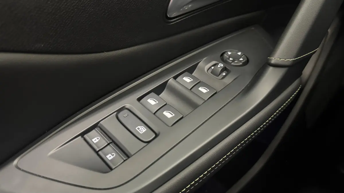 1.6 HYBRID 225PK GT PACK AUTOMAAT / NAVI / LEDER / CLIMA / PDC / 18" LMV / CAMERA / KEYLESS / FULL-LED / WINTERPAKKET / FOCAL AUDIO / BLUETOOTH / ADAPT. CRUISECONTROL / 1E EIGENAAR / FULL OP