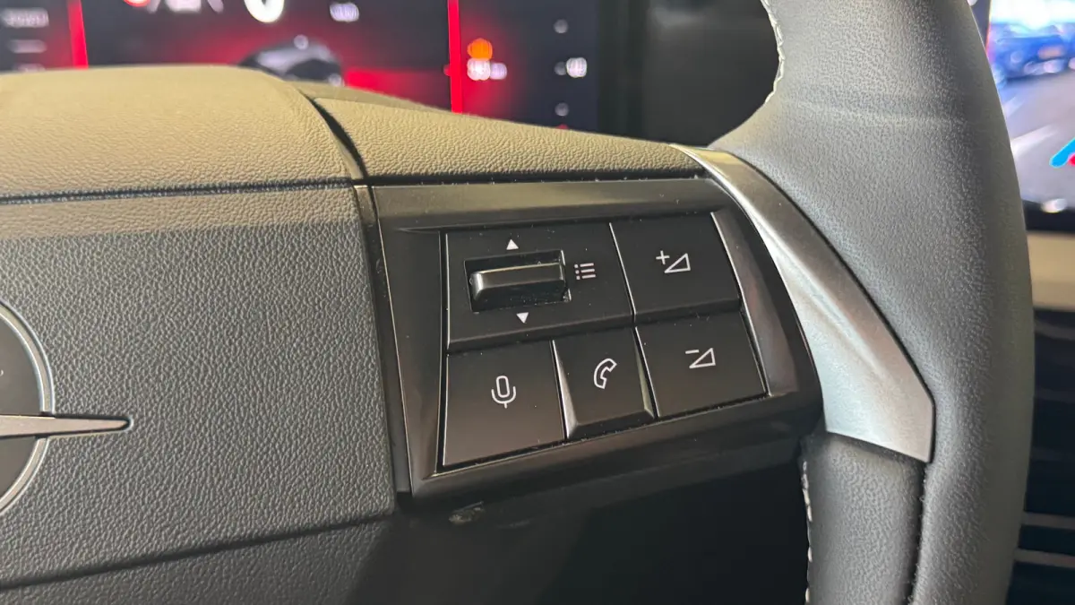 1.2 TURBO HYBRID 145PK GS / NAVI / LED-MATRIX / CLIMA / PDC / KEYLESS / CAMERA / APPLE CARPLAY / 17" LMV / ADAPT. CRUISECONTROL !!