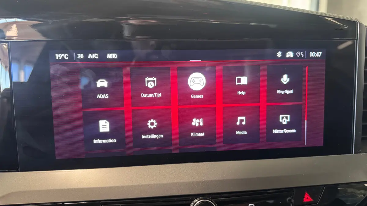 1.2 TURBO HYBRID 145PK GS / NAVI / LED-MATRIX / CLIMA / PDC / KEYLESS / CAMERA / APPLE CARPLAY / 17" LMV / ADAPT. CRUISECONTROL !!