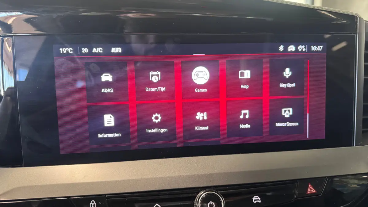 1.2 TURBO HYBRID 145PK GS / NAVI / LED-MATRIX / CLIMA / PDC / KEYLESS / CAMERA / APPLE CARPLAY / 17" LMV / ADAPT. CRUISECONTROL !!