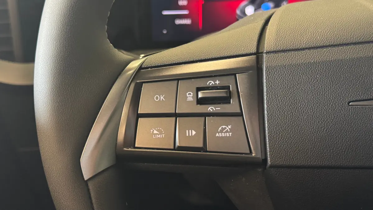 1.2 TURBO HYBRID 145PK GS / NAVI / LED-MATRIX / CLIMA / PDC / KEYLESS / CAMERA / APPLE CARPLAY / 17" LMV / ADAPT. CRUISECONTROL !!