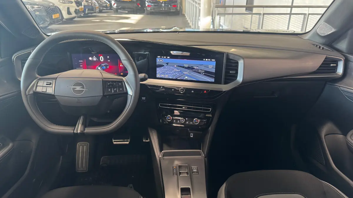 1.2 TURBO HYBRID 145PK GS / NAVI / LED-MATRIX / CLIMA / PDC / KEYLESS / CAMERA / APPLE CARPLAY / 17" LMV / ADAPT. CRUISECONTROL !!