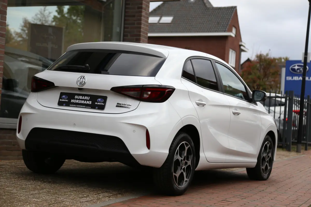 1.5 Hybrid+ Luxury Navigatie 360view ACC