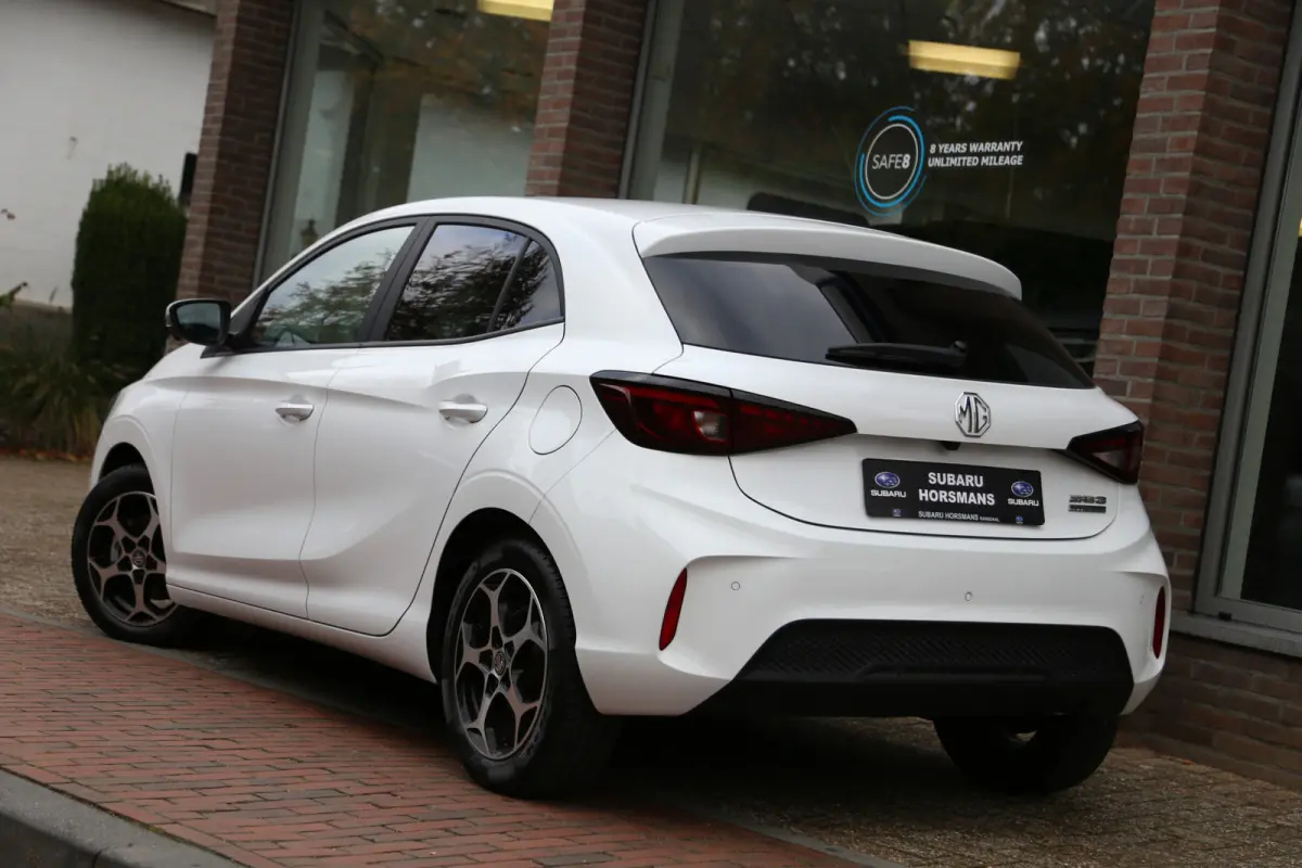1.5 Hybrid+ Luxury Navigatie 360view ACC