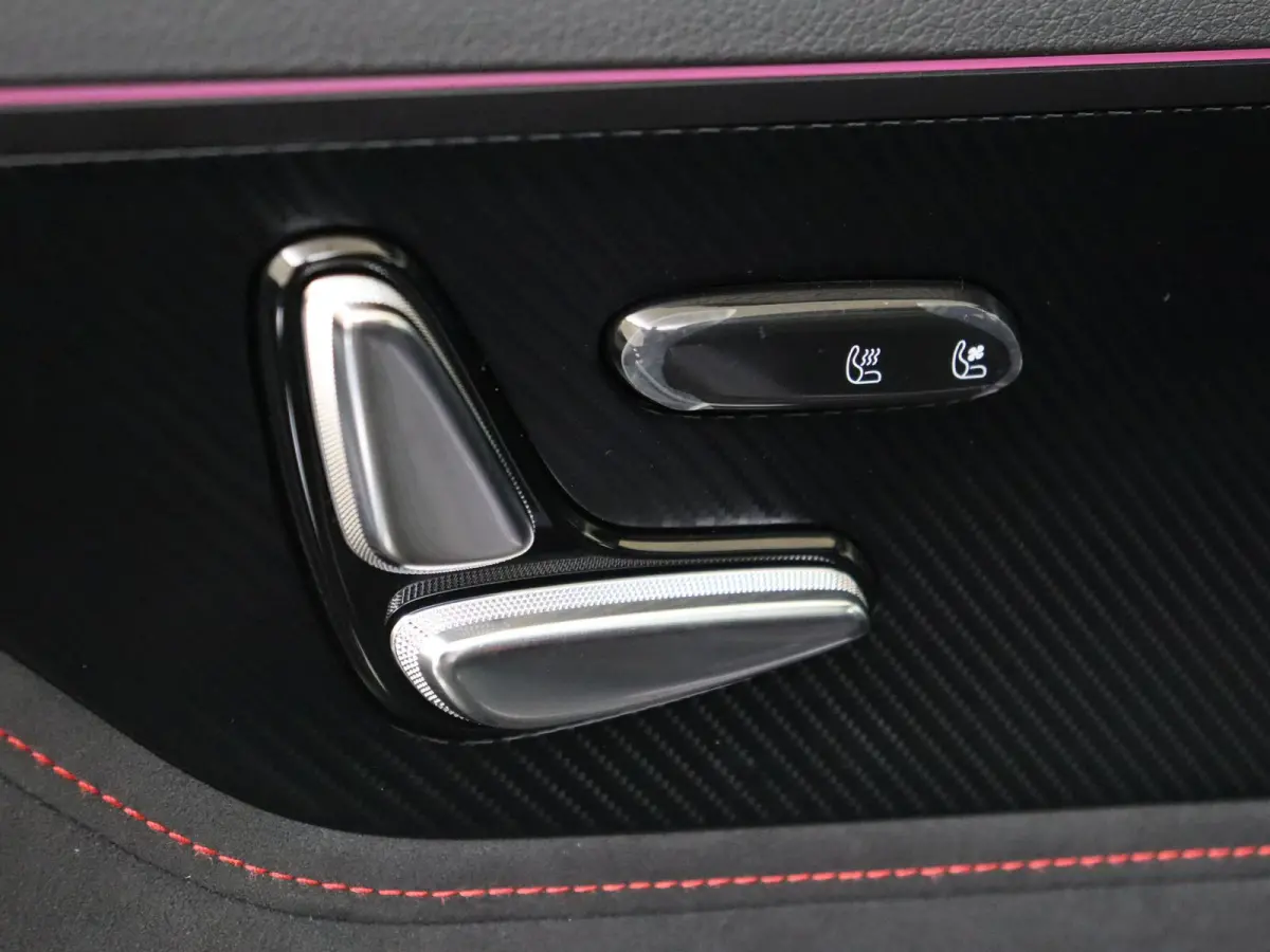 Brabus 100 kWh / Memory-Stoelen / 360Graden-Camera / Stoelventilatie / Stuurverwarming /